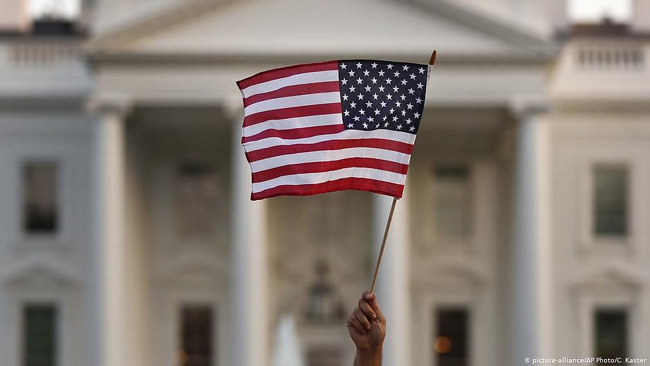 Spouses of H-1B visa holders can work in US, says judge