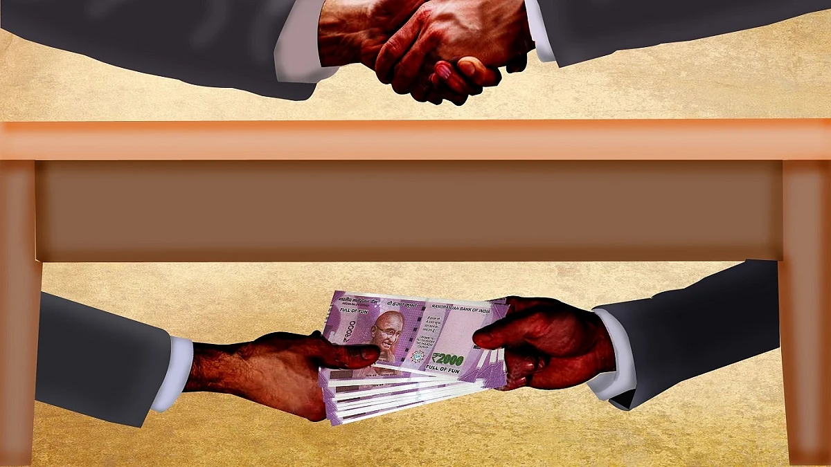 SHO in UP suspended for giving ‘lessons’ in corruption