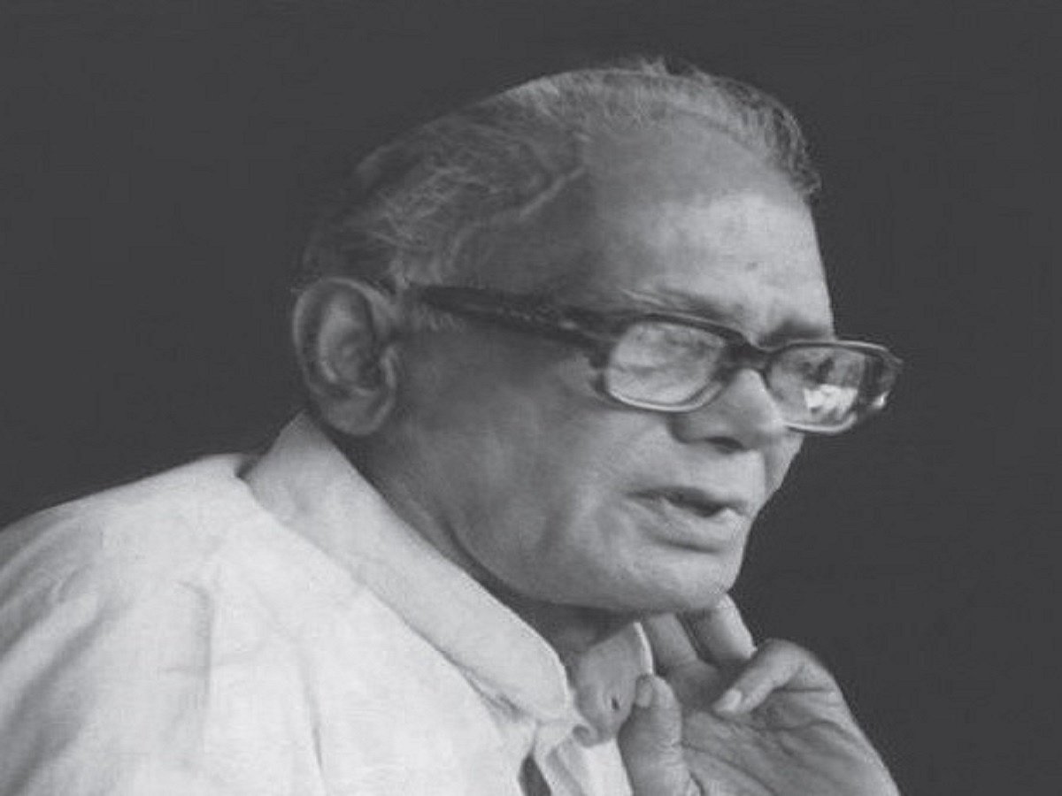 Late PN Dhar on what JP and Indira Gandhi thought of each other   