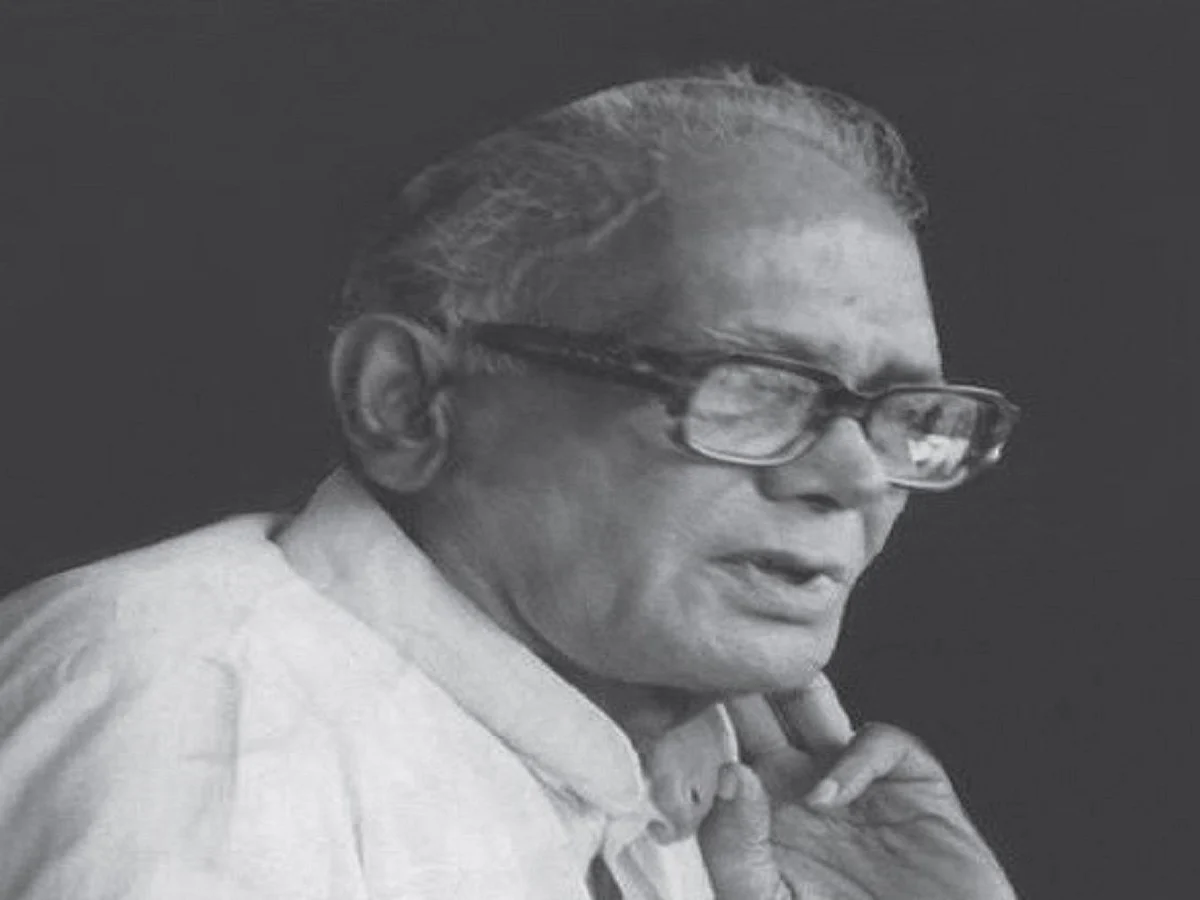 Late PN Dhar on what JP and Indira Gandhi thought of each other   