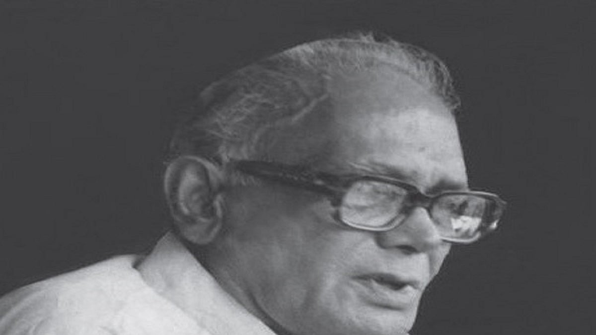 Late PN Dhar on what JP and Indira Gandhi thought of each other   