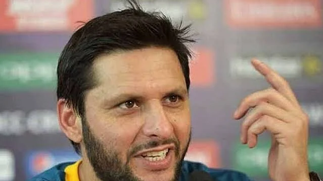 Shahid Afridi tests positive for COVID-19