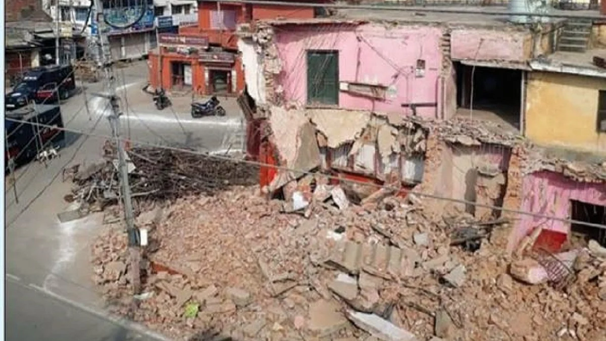 The Yogi who ‘sold his Ferrari’ and got his shops demolished