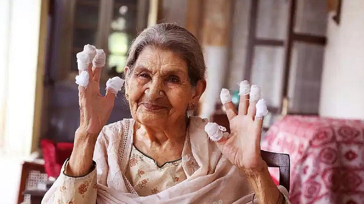 Actor Farrukh Jafar, who played Fatto Begum in Gulabo Sitabo (Photo Courtesy: Twitter/@t2telegraph)
