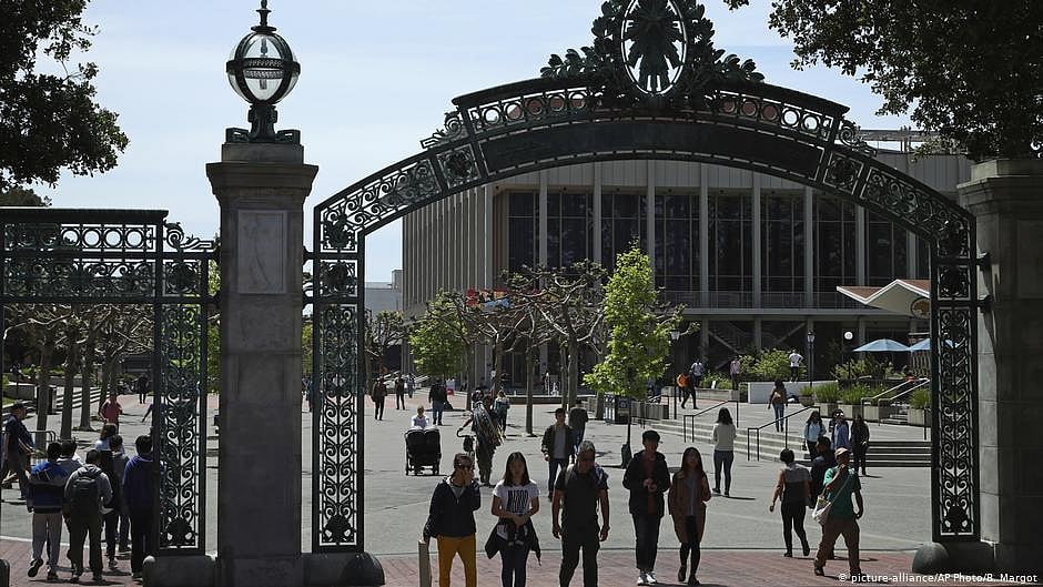 US proposes major overhaul of student and exchange visa rules