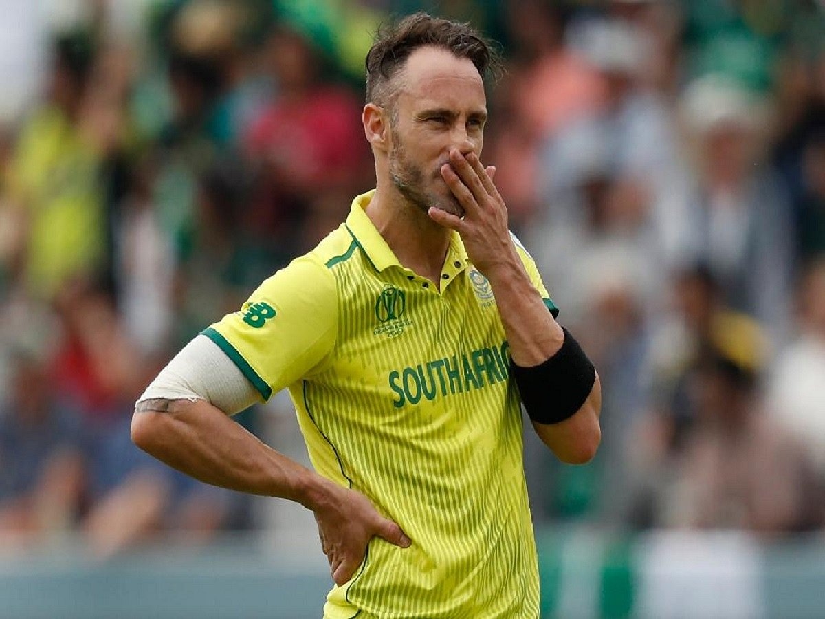 COVID-19: Faf donates bat, jersey to raise funds for feeding vulnerable kids