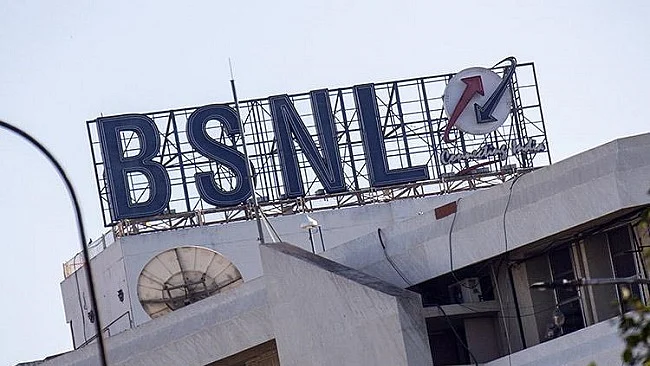 Modi government ‘instructs’ BSNL to discontinue 2G services; management, employees protest