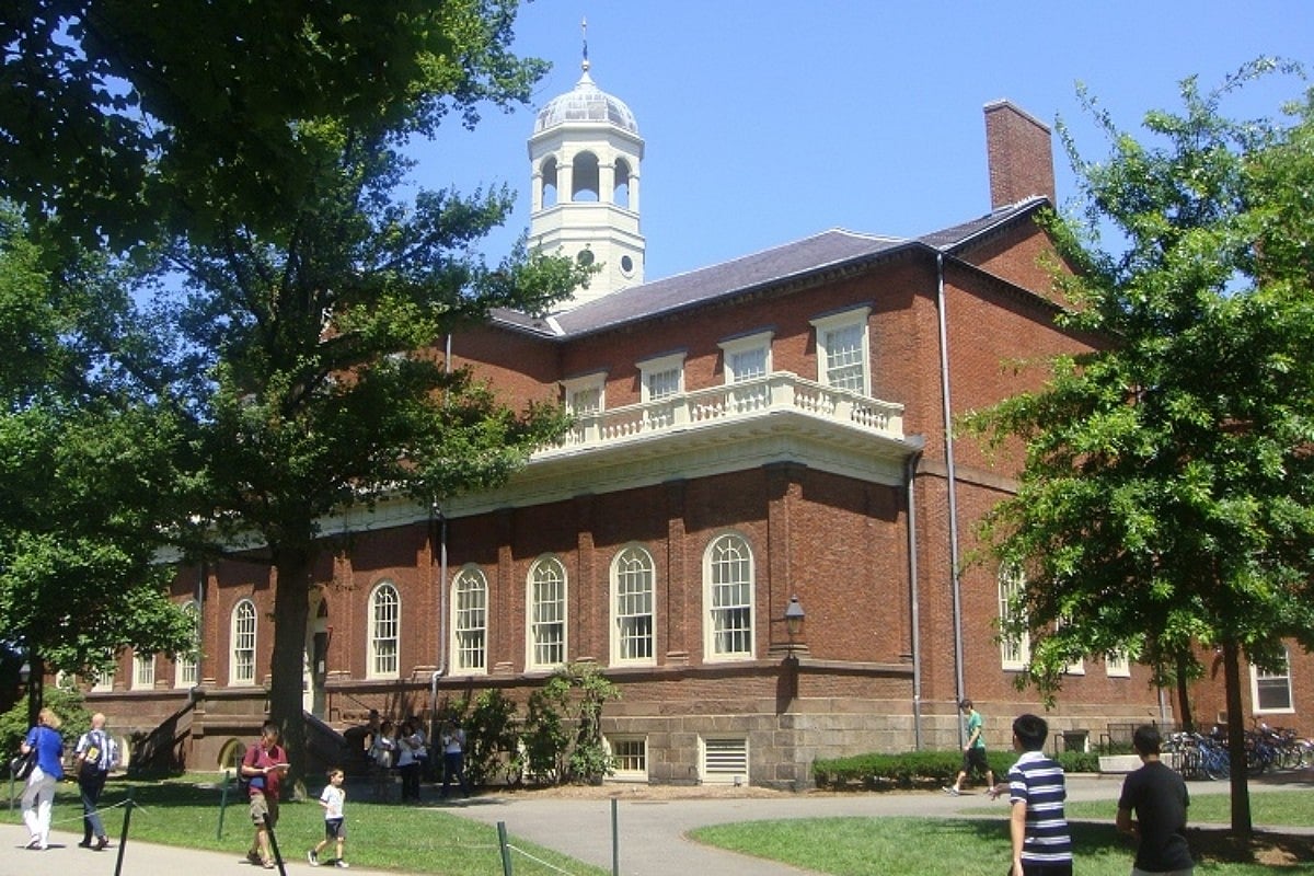 Harvard, MIT sue US immigration authorities over new rule for foreign students: report