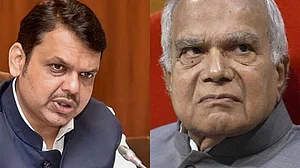 Land scam: TN Governor Purohit captured police land in Nagpur, ex-Maharashtra CM Fadnavis regularised it