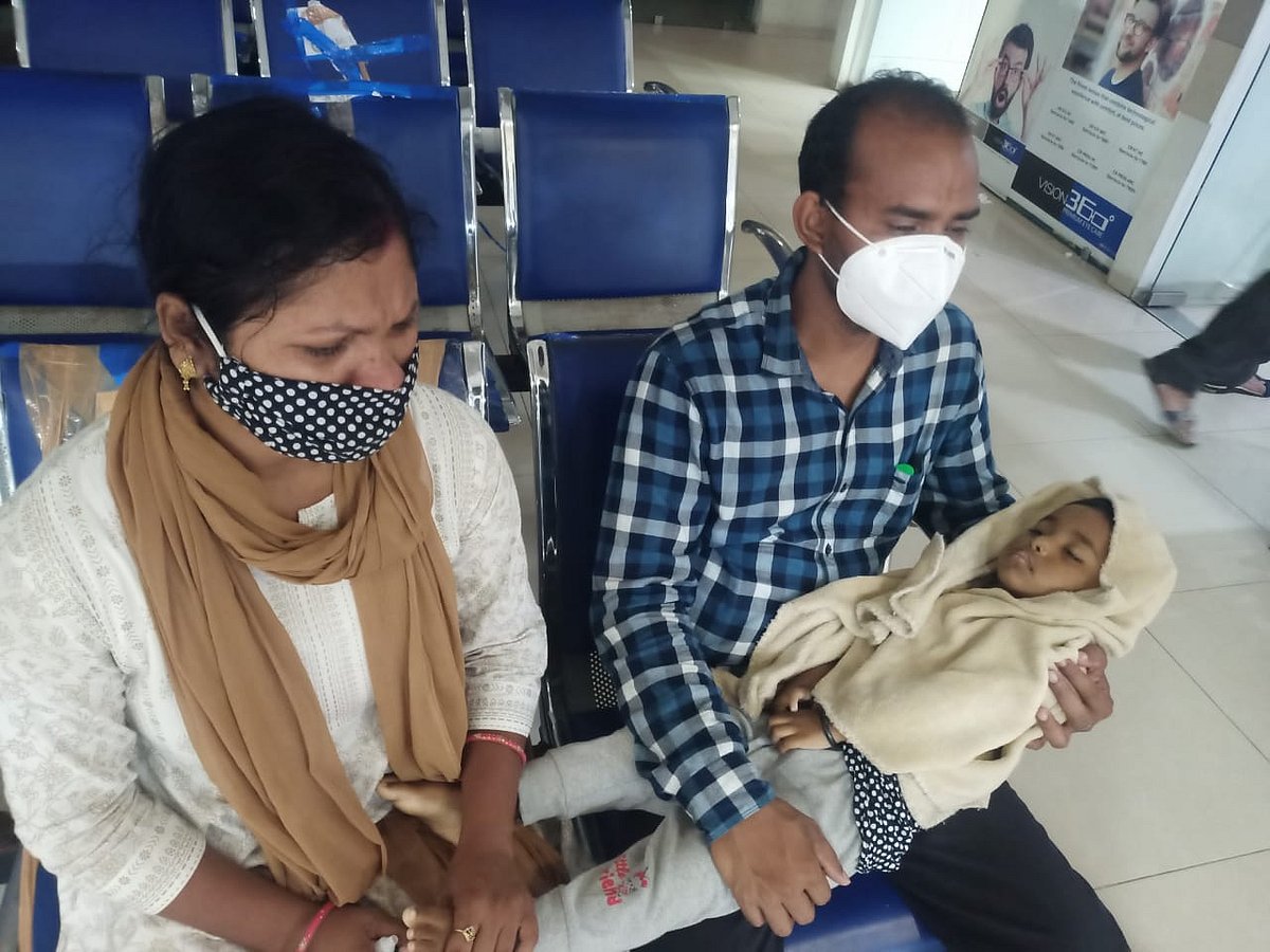 Heart rending story of Adivasi parents who decided to donate the eyes of their 2-year-old daughter