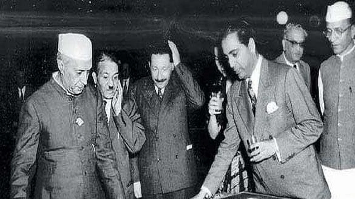 Pt Jawaharlal Nehru with Dr Homi J Bhabha