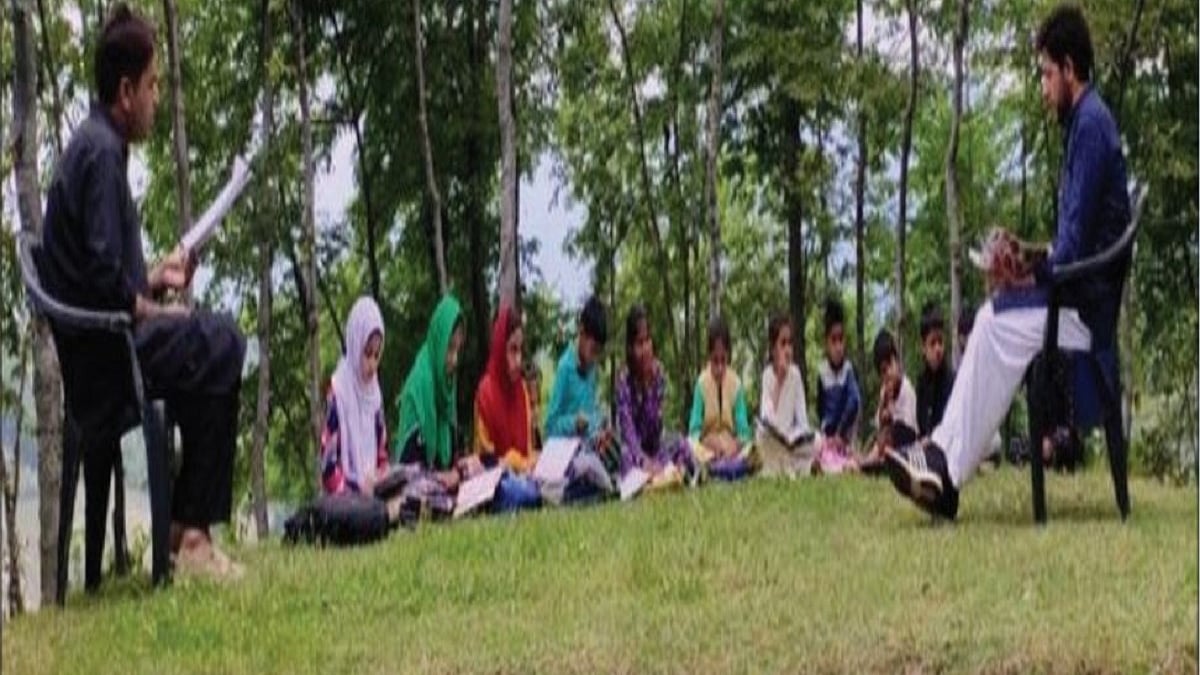 Open air classes and community schools fill the void in Kashmir
