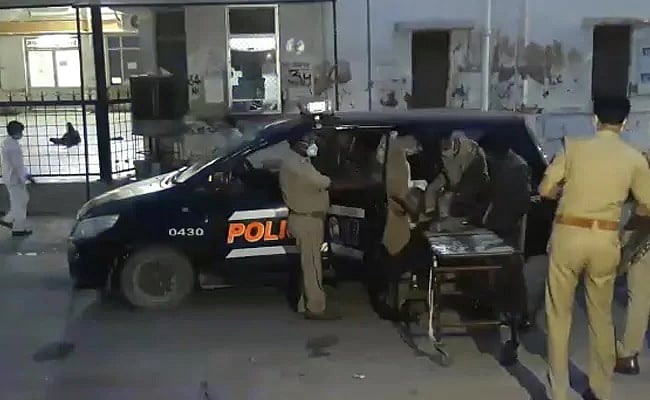 Kanpur Ganglord Vikas Dubey and his men gun down 8 policemen