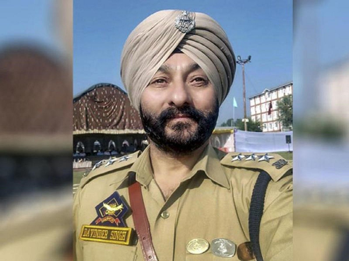 NIA files chargesheet against suspended J&K DSP Davinder Singh, 5 others in Hizb-ul-Mujahideen terror case