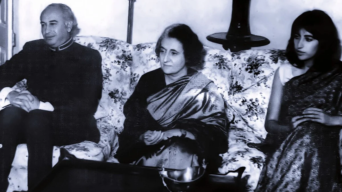 Zulfiqar Ali Bhutto, Indira Gandhi and Benazir Bhutto in Simla, 1972 (Photo courtesy- Twitter/@rachitseth)
