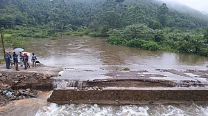Kerala: 15 dead, over 60 missing in Idukki landslide