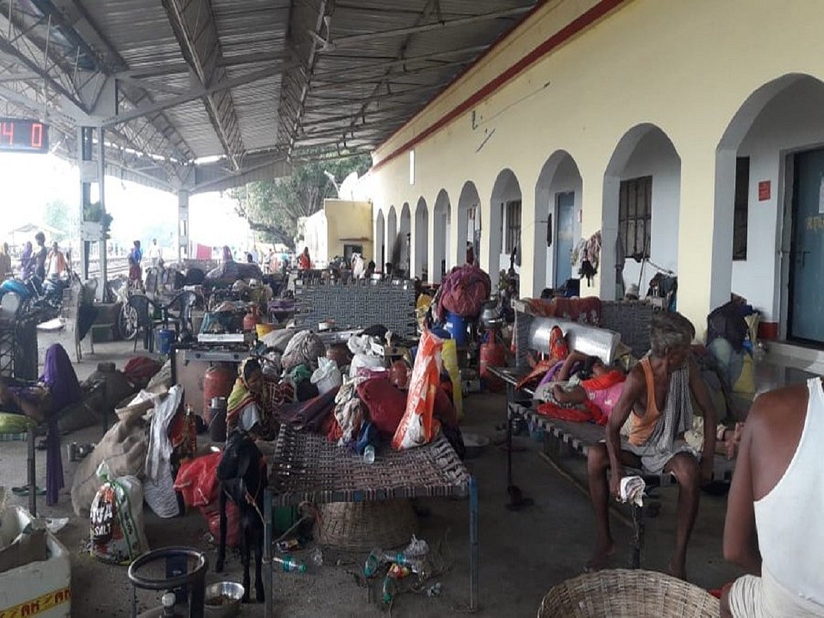 Bihar flood victims left stranded on railway platforms 