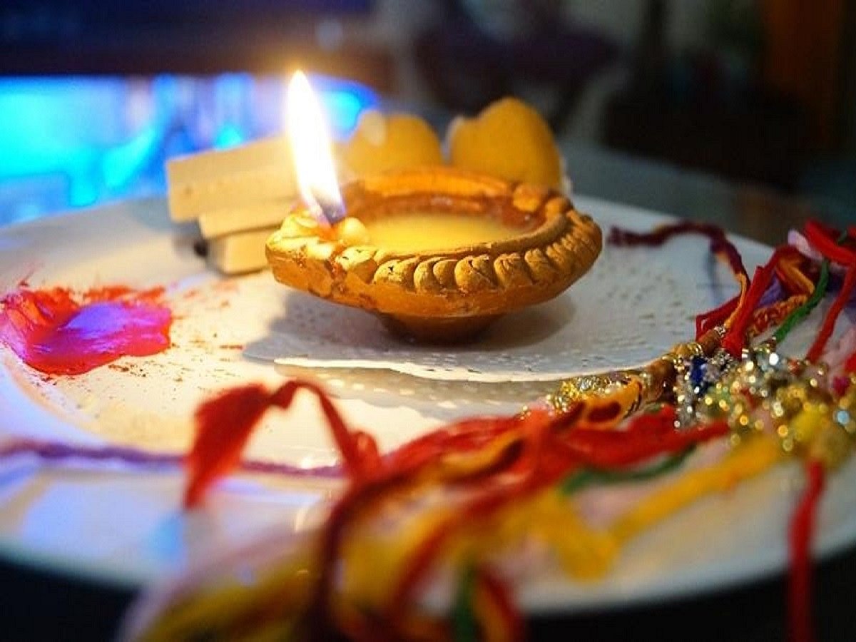 Rakhis and Pooja Thalis to make your sibling’s day 