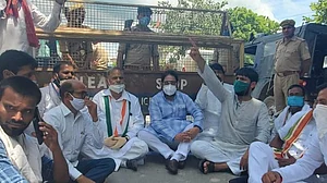 Maharashtra energy minister Nitin Raut, stopped by UP Police, vows to return to the state