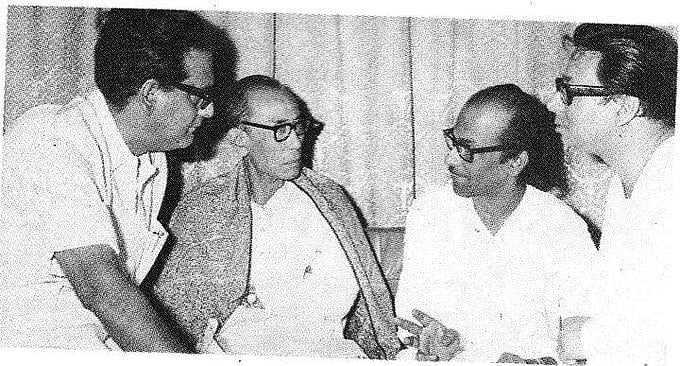 Shocking untold story: How singer-composer Hemant Kumar fell out with  composer Salil Chowdhury