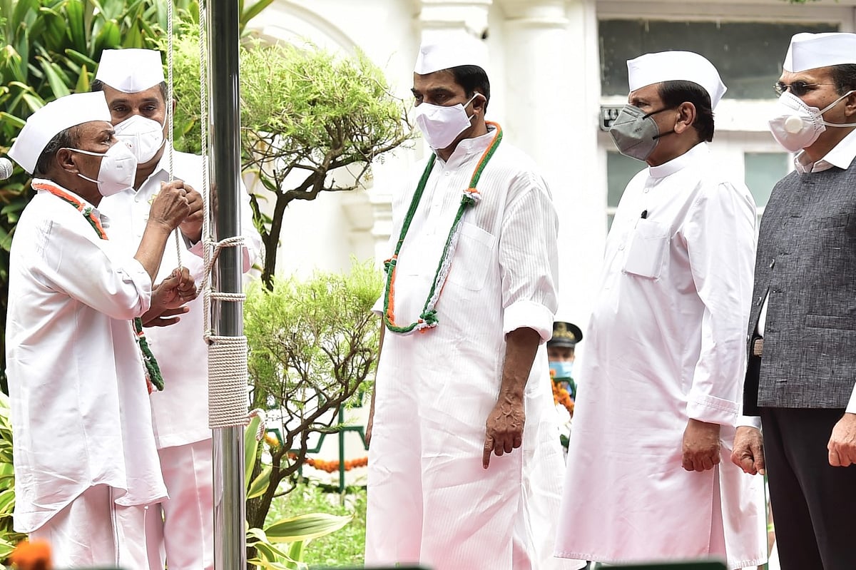 Independence Day celebrated at Congress HQ, senior leader AK Antony hoists flag