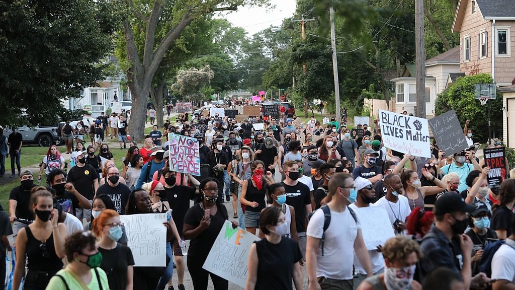 Kenosha protesters clash with police after Black man shot