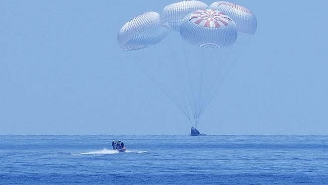 WATCH: SpaceX capsule and NASA crew make 1st splashdown in 45 years  