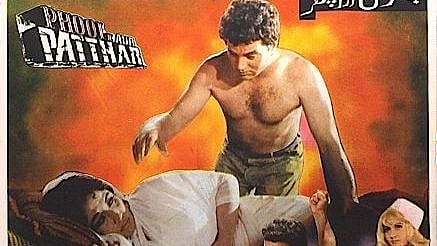 Dharmendra remembers OP Ralhan, reveals why he took off his shirt in ‘Phool Aur Patthar’