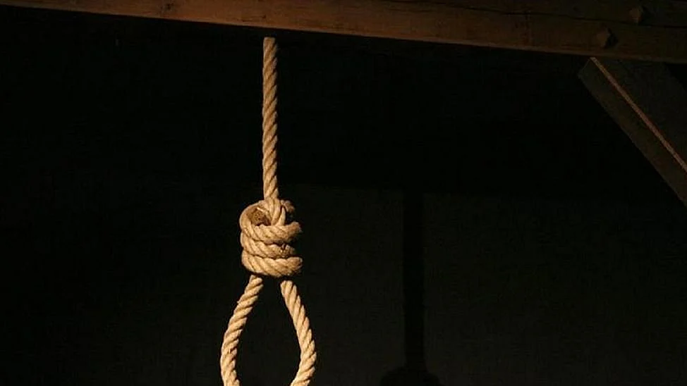LIVE News Updates: AIIMS doctor’s decomposed body found hanging at his residence