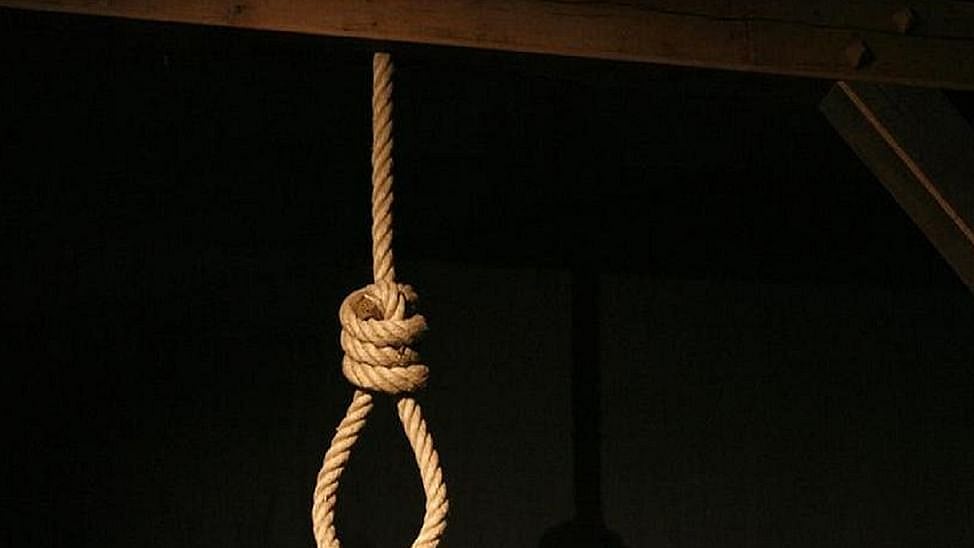 LIVE News Updates: AIIMS doctor’s decomposed body found hanging at his residence