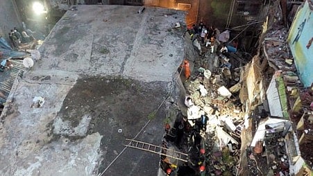 Maharashtra: 10 dead in Bhiwandi building collapse, 20 feared trapped
