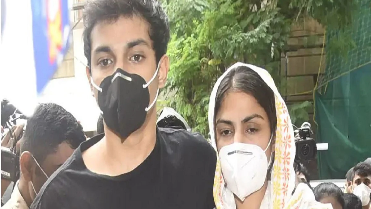 Rhea Chakraborty and her brother Showik Chakraborty