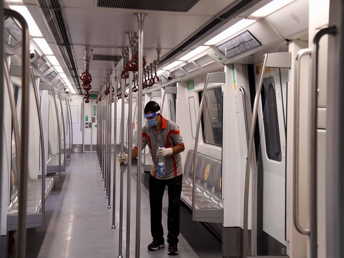 DMRC urges commuters to ‘talk less’, ‘break the peak’ during travel
