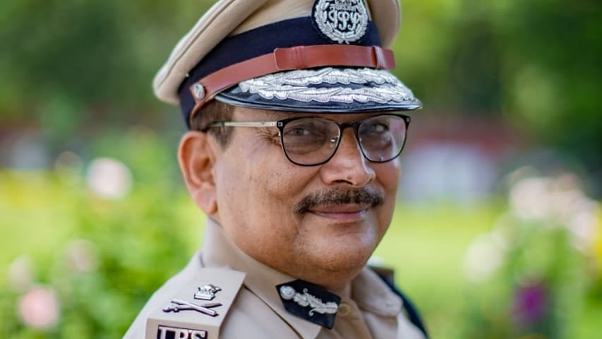 Ex-DGP Gupteshwar Pandey of Bihar meets Nitish; speculations of joining politics intensify