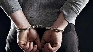 2 suspected terrorists arrested from Jammu-Srinagar Highway