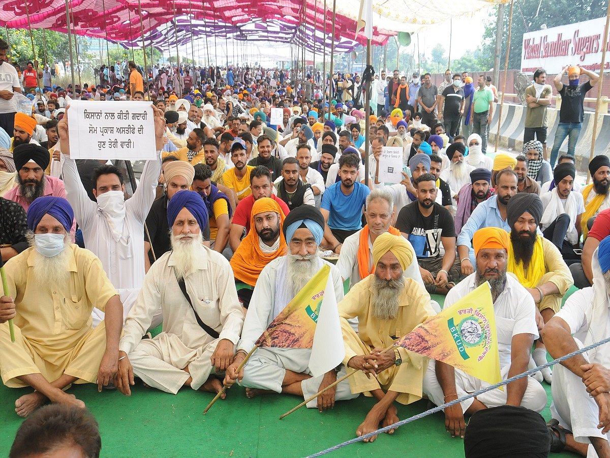 Bharat Bandh: Massive protests against farm bills throw life out of gear across Punjab and Haryana 