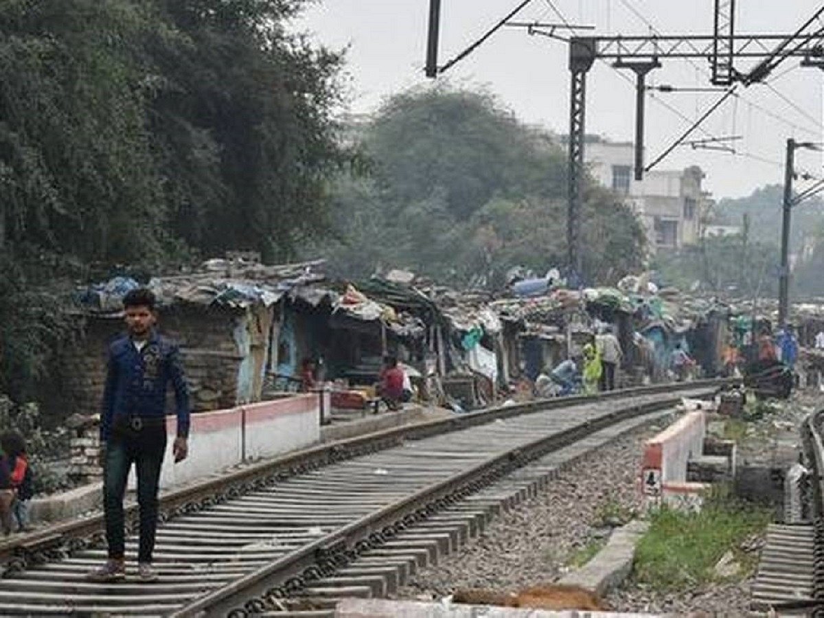 NGO Janhastakshep condemns demolition of thousands of jhuggis along Railway tracks in Delhi