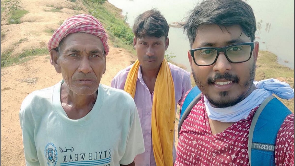 &nbsp; Laungi Bhuiyan (Left) &nbsp;