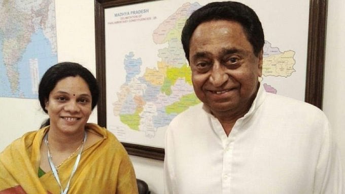 Former  BJP MLA Parul Sahu with former chief minister of Madhya Pradesh Kamal Nath (Photo courtesy: Twitter)