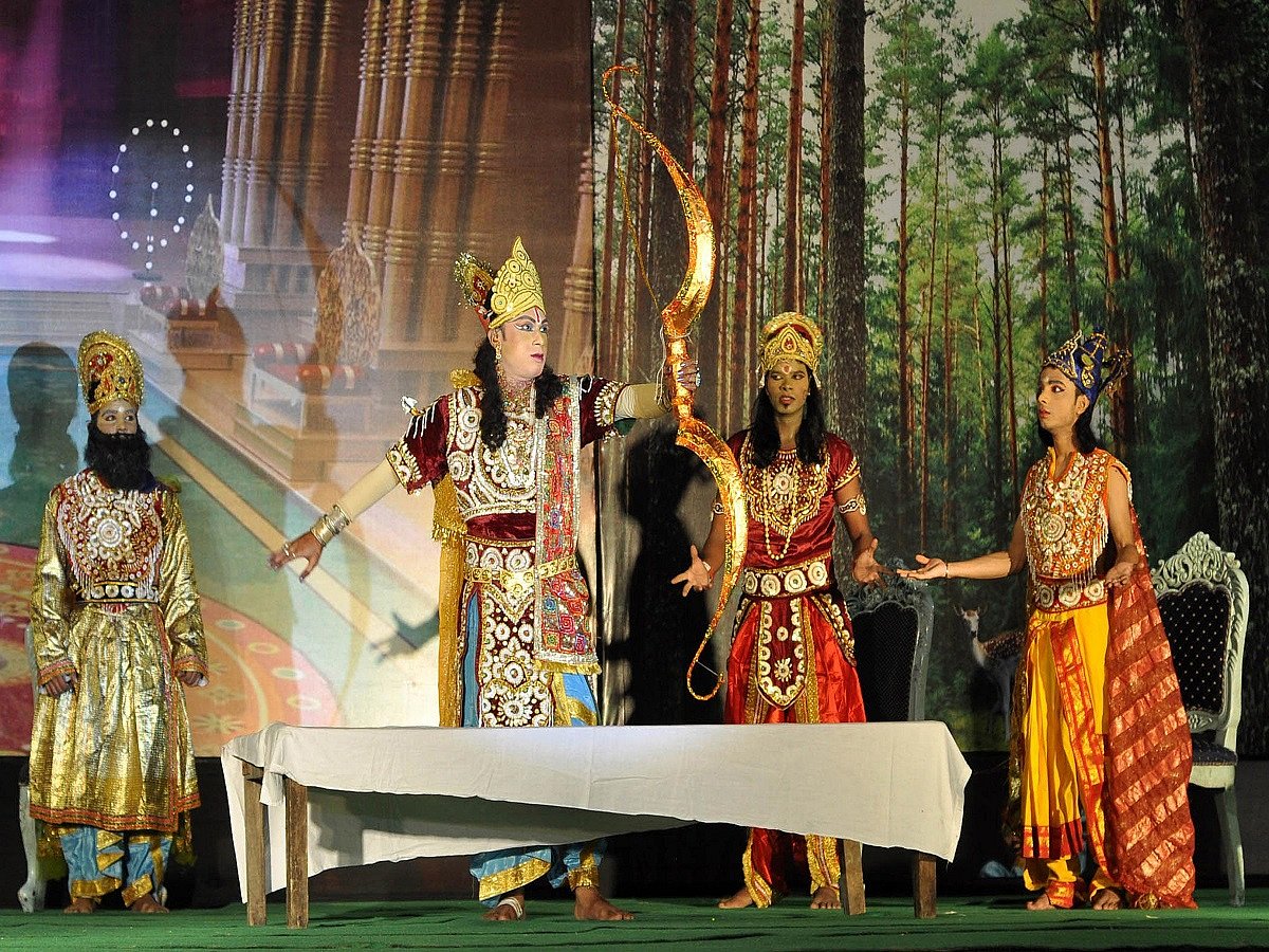 With no Ram Lila, ‘Sita’ will be in salon, ‘Ravan’ will sell garments this year