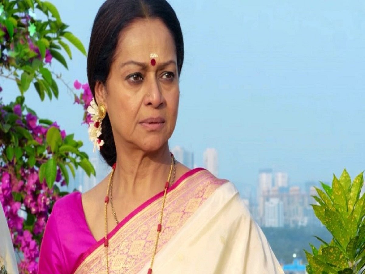 Zarina Wahab tests negative for COVID, laments death of colleague Ashalata Wabgaonkar 