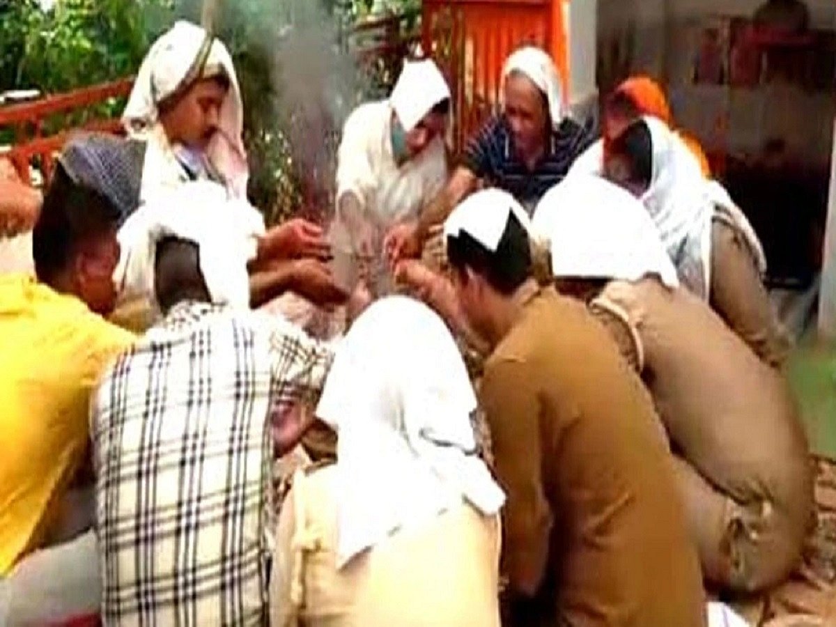 Now,  UP police takes to ‘Havan’  to get rid of Bikru’s evil spirits and check spiralling crime graph