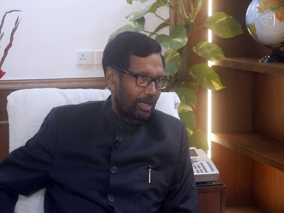 Ram Vilas Paswan undergoes heart surgery in Delhi hospital