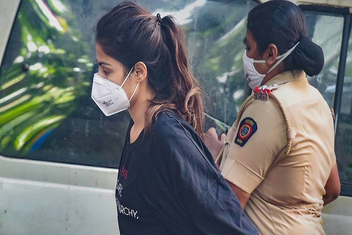 Rhea Chakraborty finally gets bail, “Please leave her in peace,” says Shabana Azmi