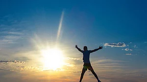 Happy people less likely to experience memory decline: Study