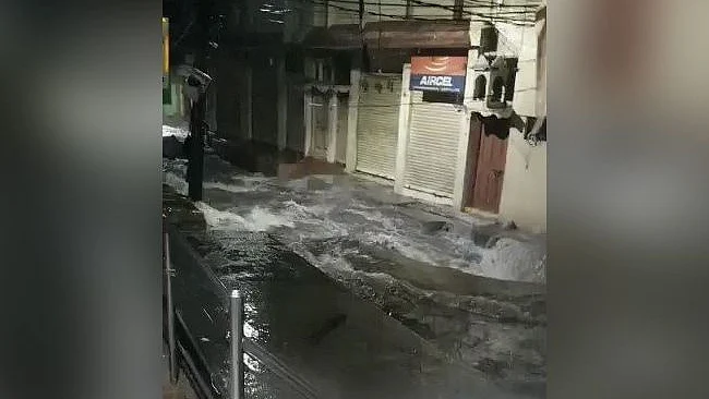 Heavy rains kill 11 people in Telangana’s Hyderabad