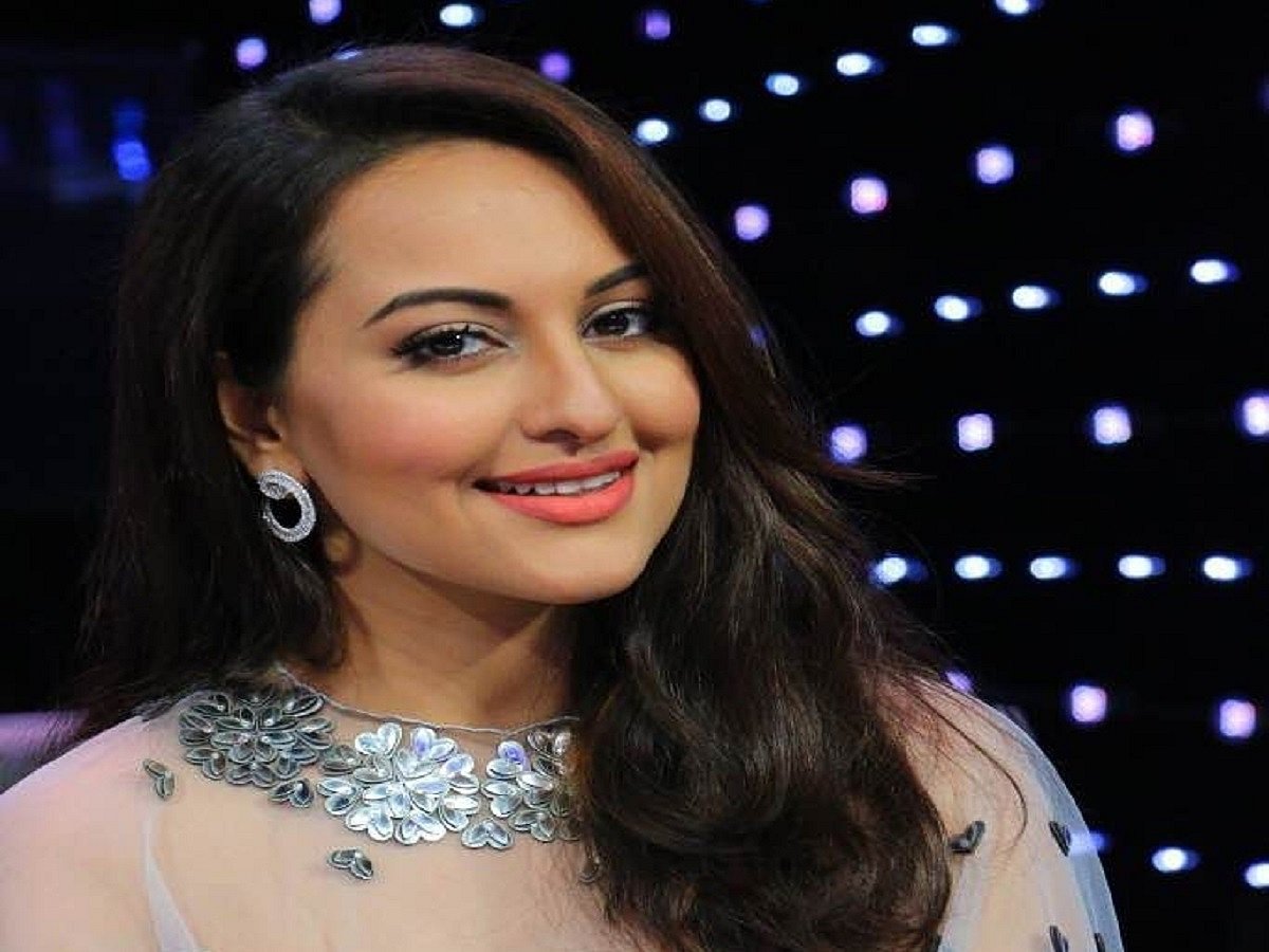 Sonakshi on brother Luv Sinha contesting polls: We need youth and good people