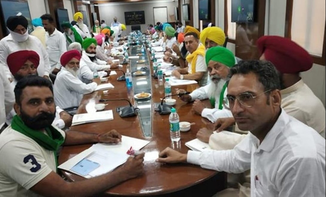 Farmers’ leaders walk out of Krishi Bhawan meeting after minister fails to show up, tear copies of farm laws