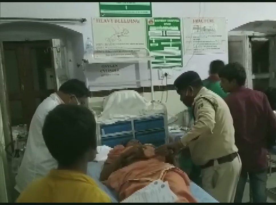 6 labourers killed, 24 injured as tanker hits van in MP