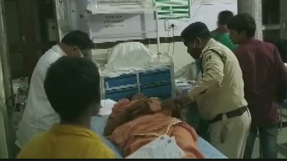 6 labourers killed, 24 injured as tanker hits van in MP